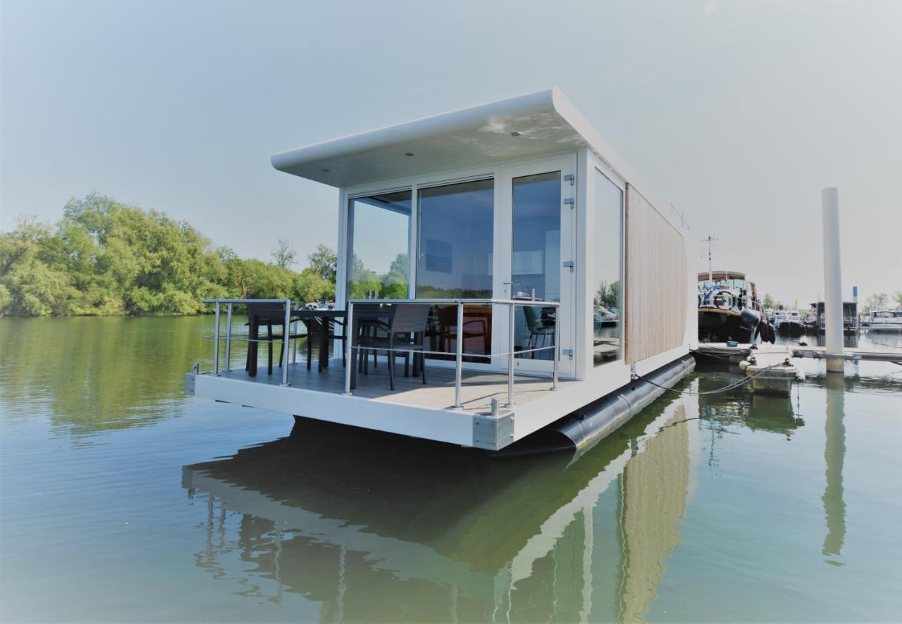 הוילה מאסטריכט Houseboat Martinique מראה חיצוני תמונה